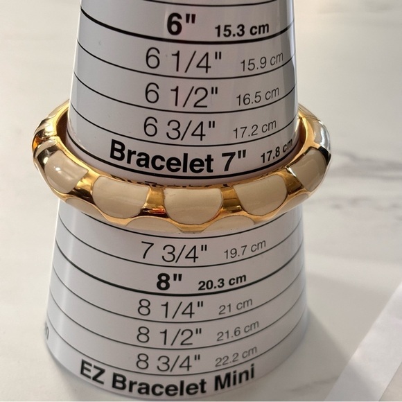 Premier Designs gold tone enamel clamper bracelet - Picture 2 of 7